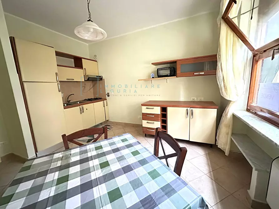 Immagine 12 di Appartamento in vendita  in Via Cardellino a Alassio