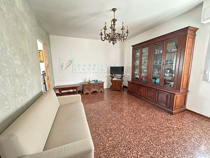 Immagine 4 di Appartamento in vendita  in Via Manfro e Merlini a Albenga