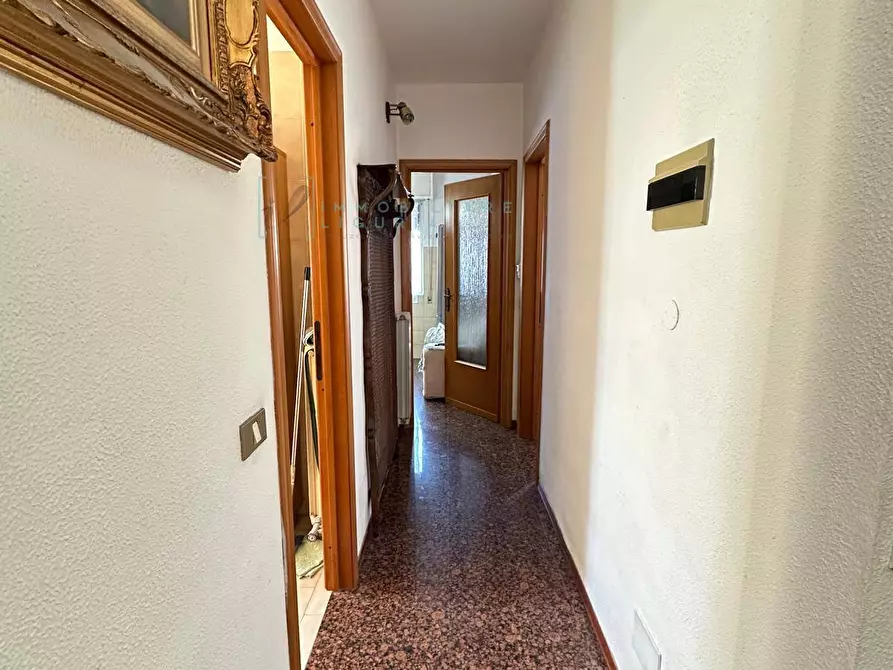 Immagine 8 di Appartamento in vendita  in Via Manfro e Merlini a Albenga