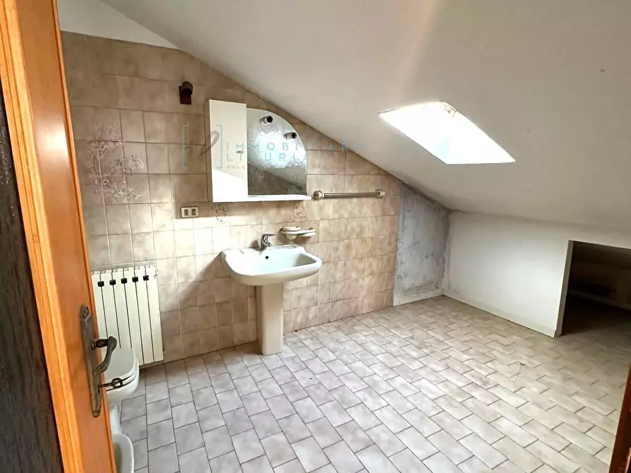 Immagine 27 di Appartamento in vendita  in Via Manfro e Merlini a Albenga