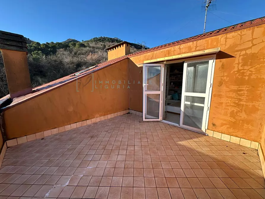 Immagine 21 di Appartamento in vendita  in Via Manfro e Merlini a Albenga