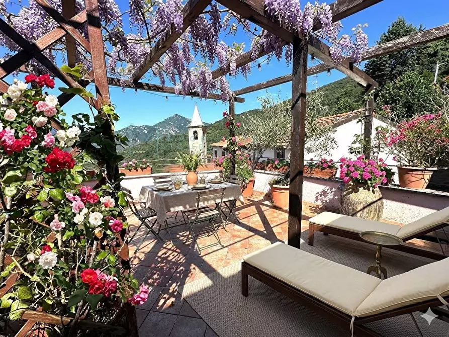 Immagine 2 di Rustico / casale in vendita  in Via Maggiore a Castelvecchio Di Rocca Barbena