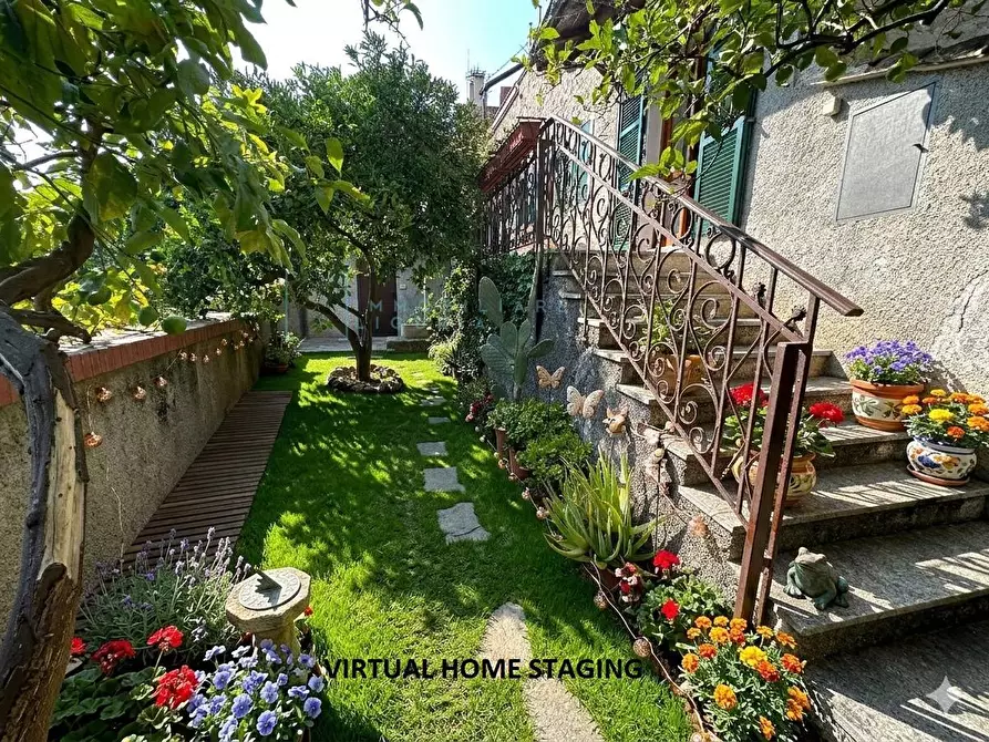 Immagine 2 di Rustico / casale in vendita  in via al borgo a Albenga