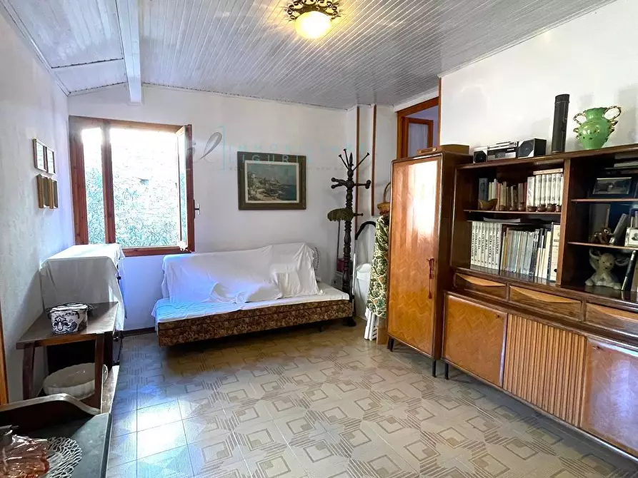 Immagine 5 di Rustico / casale in vendita  in Via Roma a Lucinasco