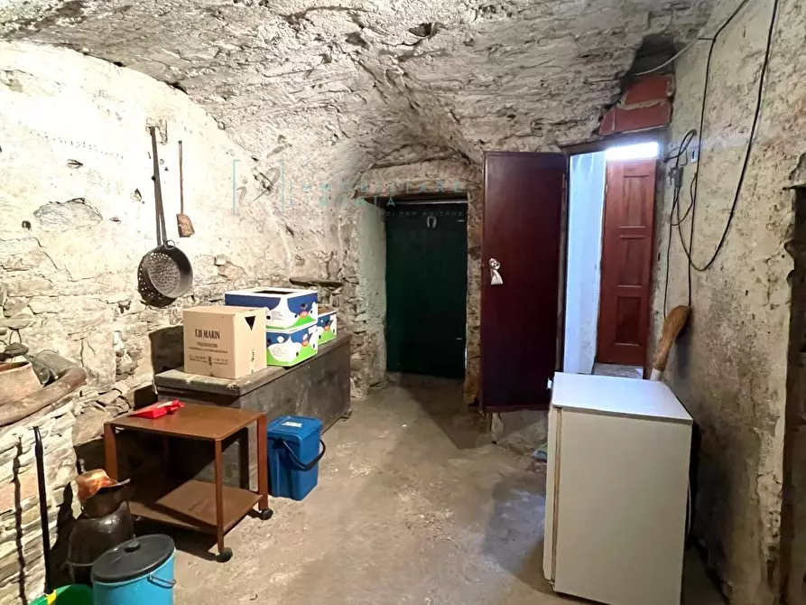 Immagine 27 di Rustico / casale in vendita  in Via Roma a Lucinasco