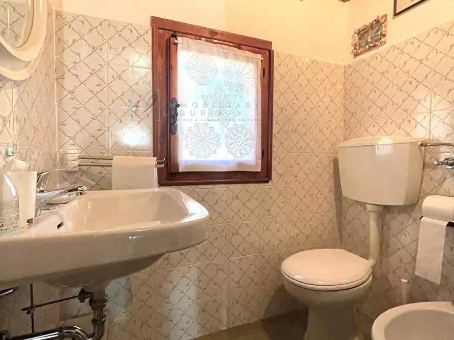 Immagine 26 di Rustico / casale in vendita  in Via Roma a Lucinasco