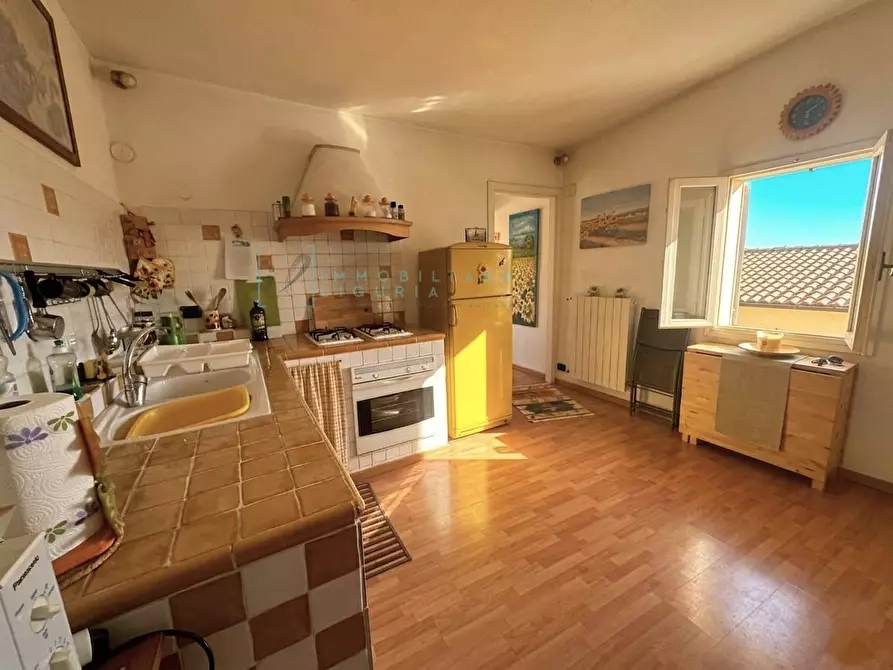 Immagine 2 di Appartamento in vendita  in Via Torlaro a Albenga