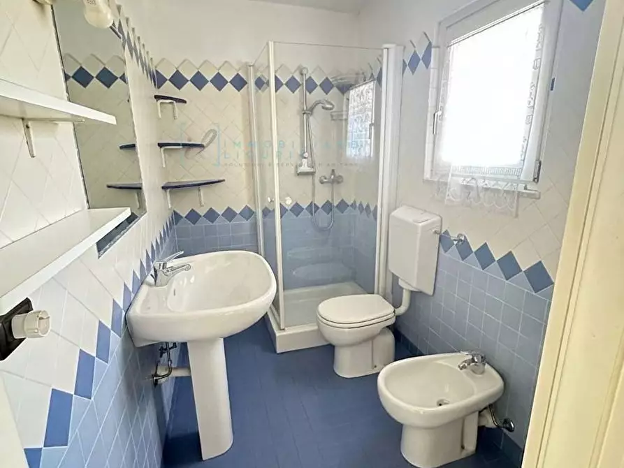 Immagine 13 di Appartamento in vendita  in Via Torlaro a Albenga