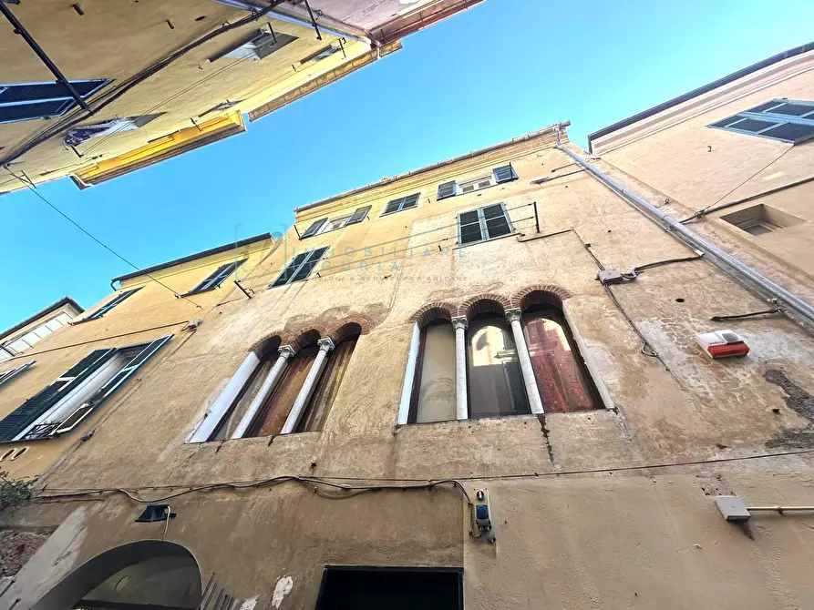 Immagine 22 di Appartamento in vendita  in Via Torlaro a Albenga