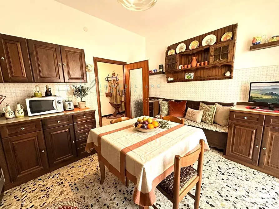 Immagine 4 di Appartamento in vendita  in Via Eperanto a Albenga