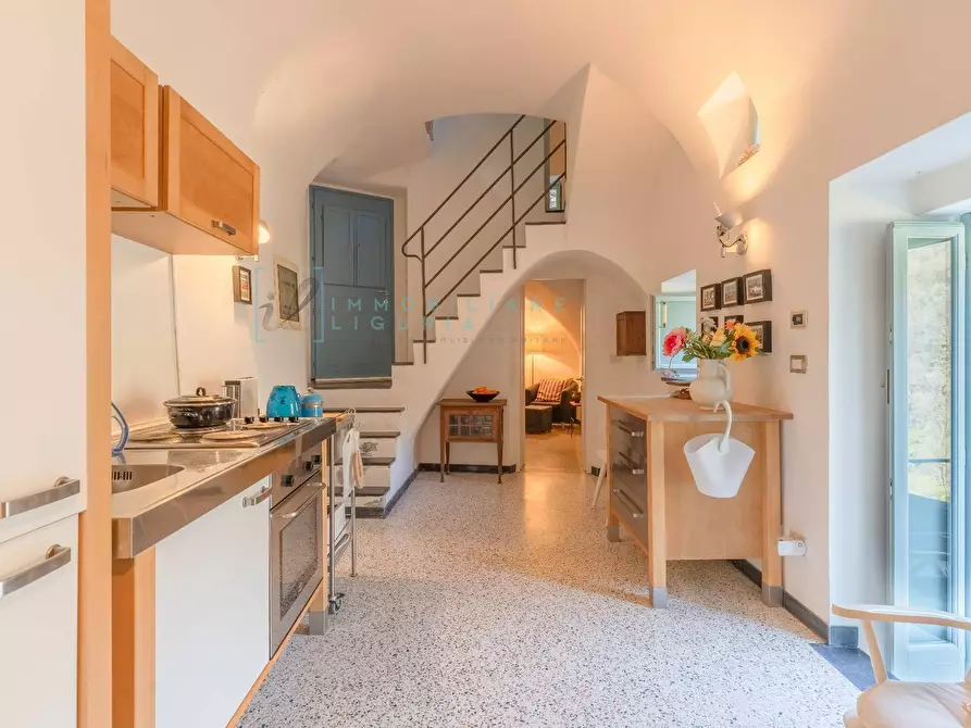 Immagine 1 di Appartamento in vendita  in Colletta di Castelbianco a Castelbianco