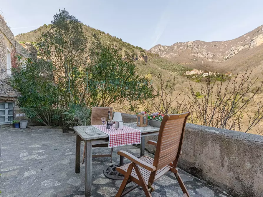 Immagine 30 di Appartamento in vendita  in Colletta di Castelbianco a Castelbianco