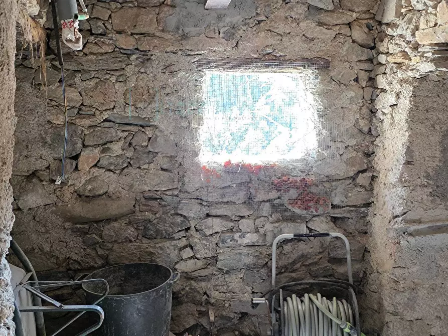 Immagine 17 di Rustico / casale in vendita  in via Montegrappa a Castelbianco