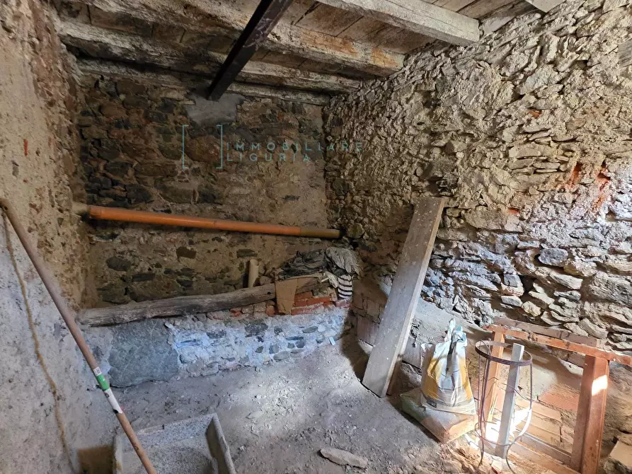 Immagine 19 di Rustico / casale in vendita  in via Montegrappa a Castelbianco