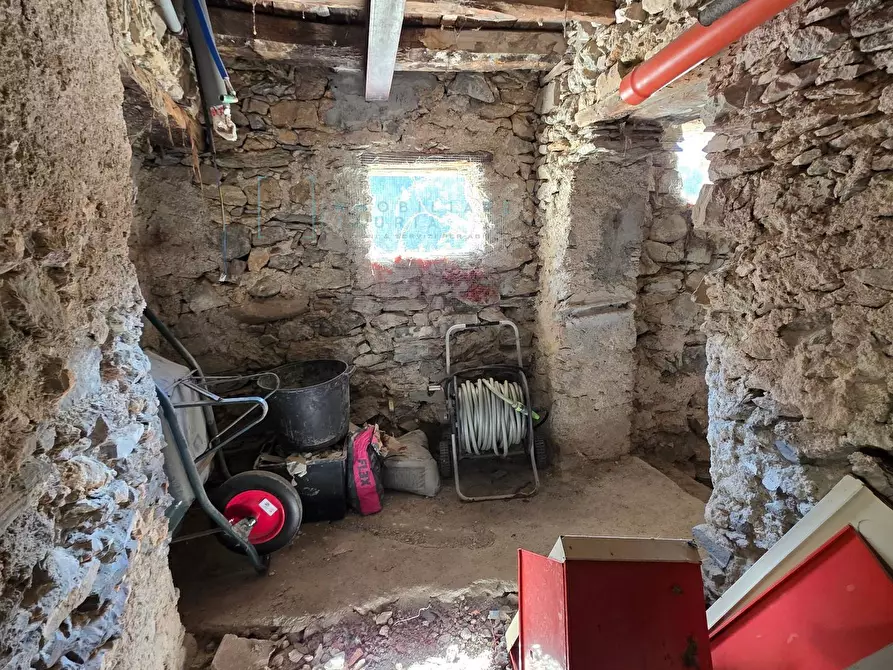 Immagine 24 di Rustico / casale in vendita  in via Montegrappa a Castelbianco
