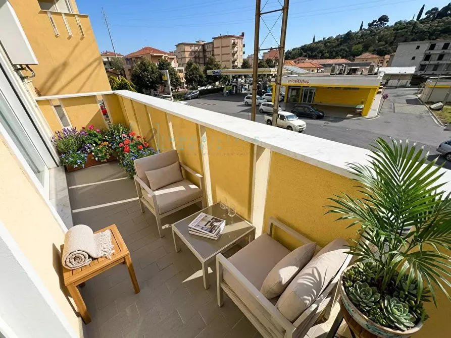 Immagine 7 di Appartamento in vendita  in Strada Vicinale del Molino a Albenga