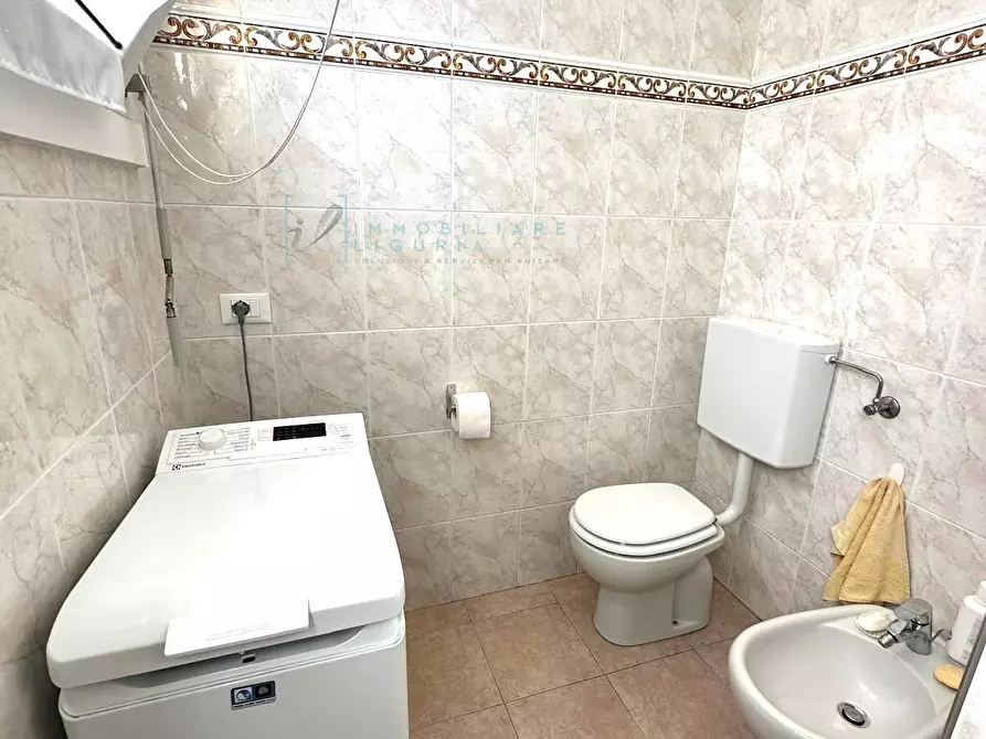 Immagine 20 di Appartamento in vendita  in Strada Vicinale del Molino a Albenga