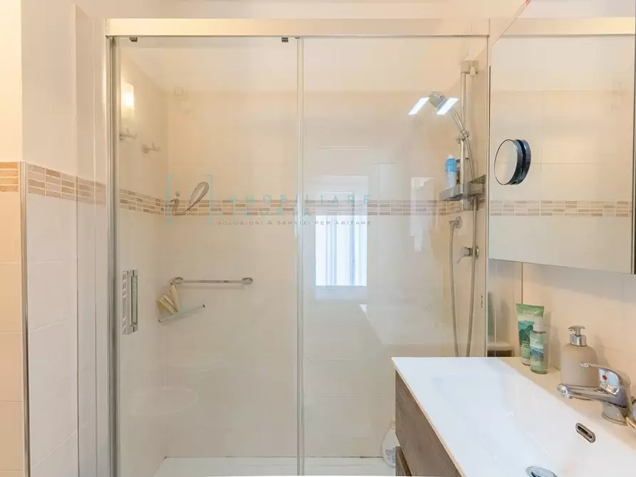 Immagine 14 di Appartamento in vendita  in Via Roma a Villanova D'albenga