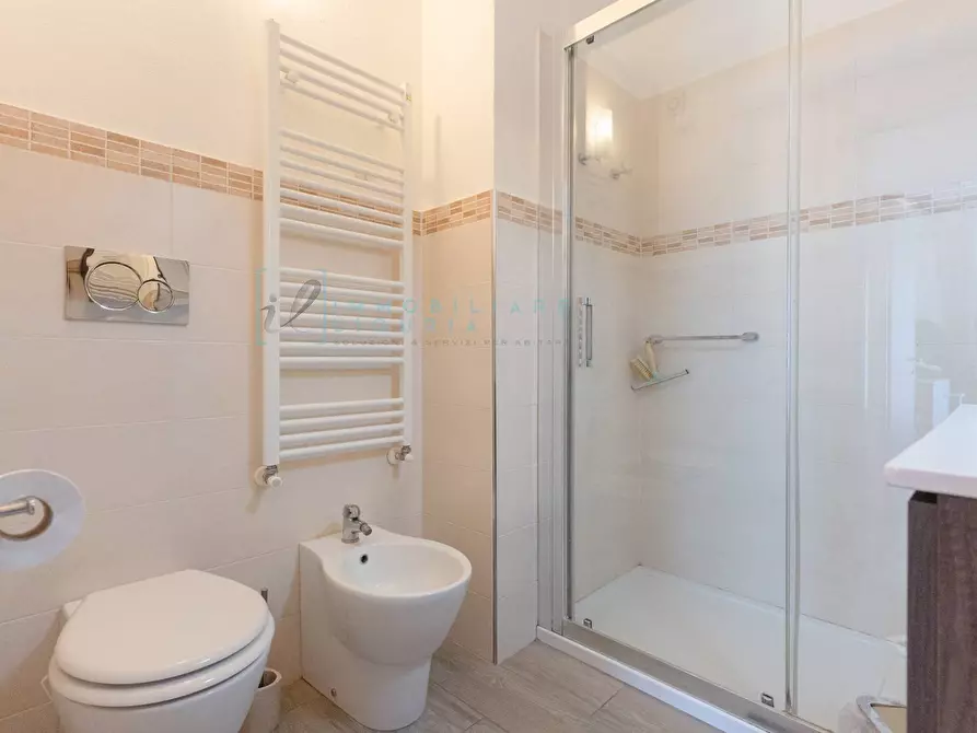 Immagine 15 di Appartamento in vendita  in Via Roma a Villanova D'albenga