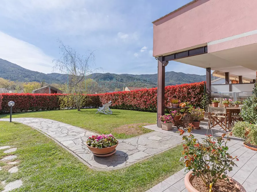 Immagine 23 di Appartamento in vendita  in Via Roma a Villanova D'albenga