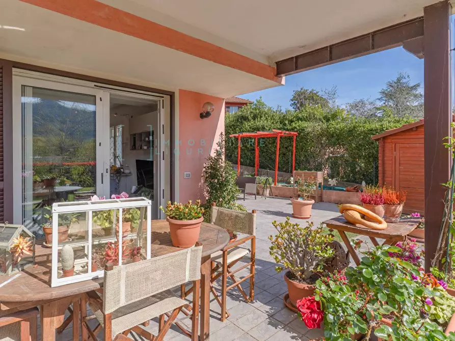 Immagine 4 di Appartamento in vendita  in Via Roma a Villanova D'albenga