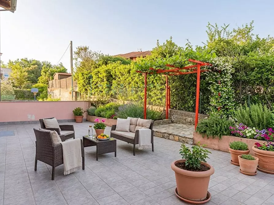 Immagine 24 di Appartamento in vendita  in Via Roma a Villanova D'albenga