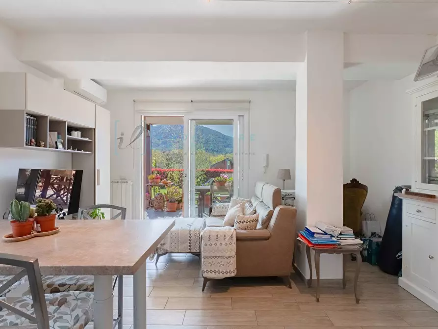 Immagine 10 di Appartamento in vendita  in Via Roma a Villanova D'albenga