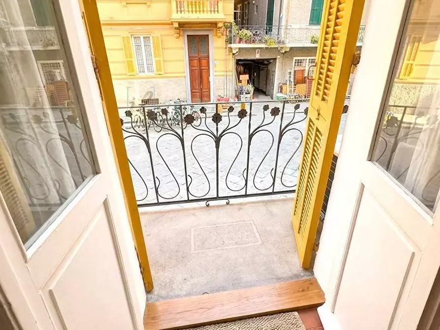 Immagine 9 di Appartamento in vendita  in Piazza Andrea Doria a Alassio