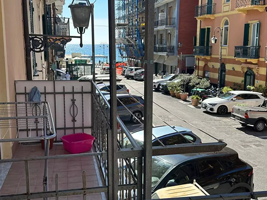 Immagine 11 di Appartamento in vendita  in Piazza Andrea Doria a Alassio