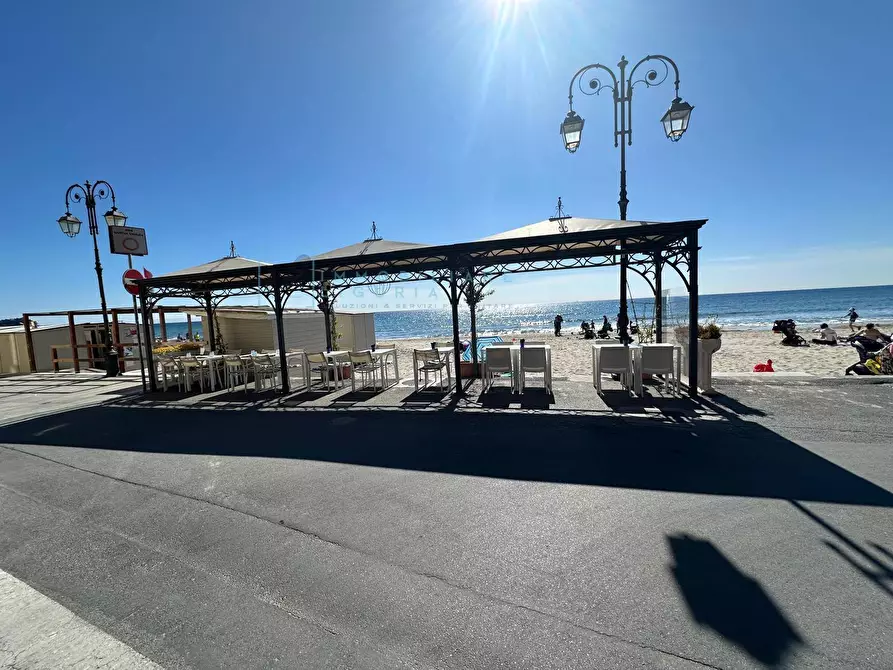 Immagine 14 di Appartamento in vendita  in Piazza Andrea Doria a Alassio