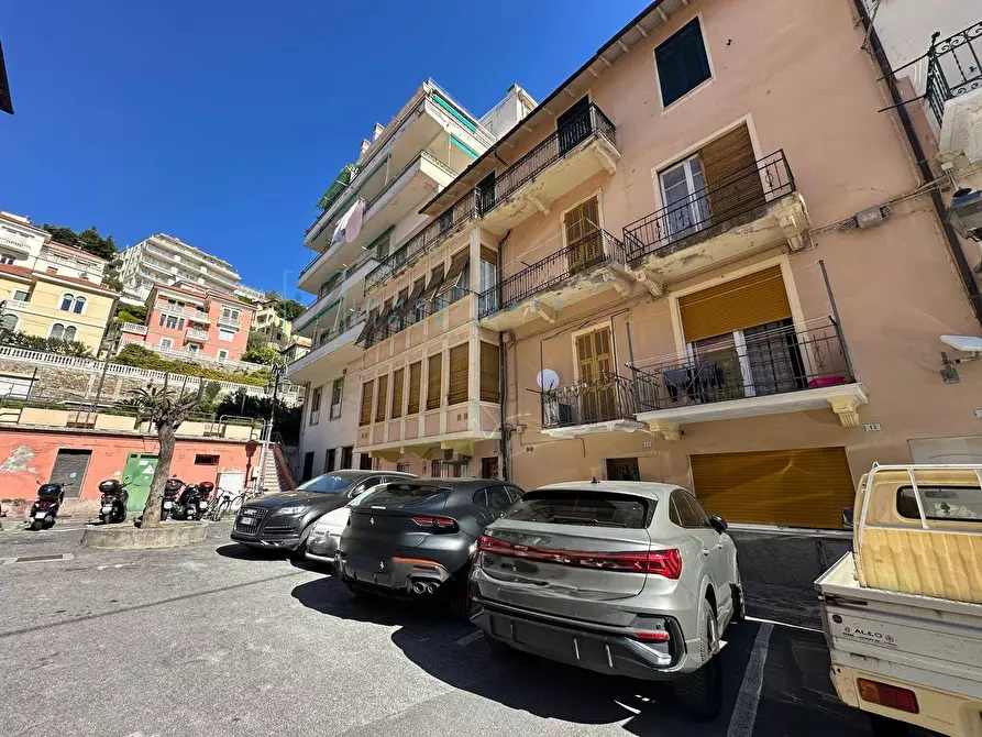 Immagine 12 di Appartamento in vendita  in Piazza Andrea Doria a Alassio
