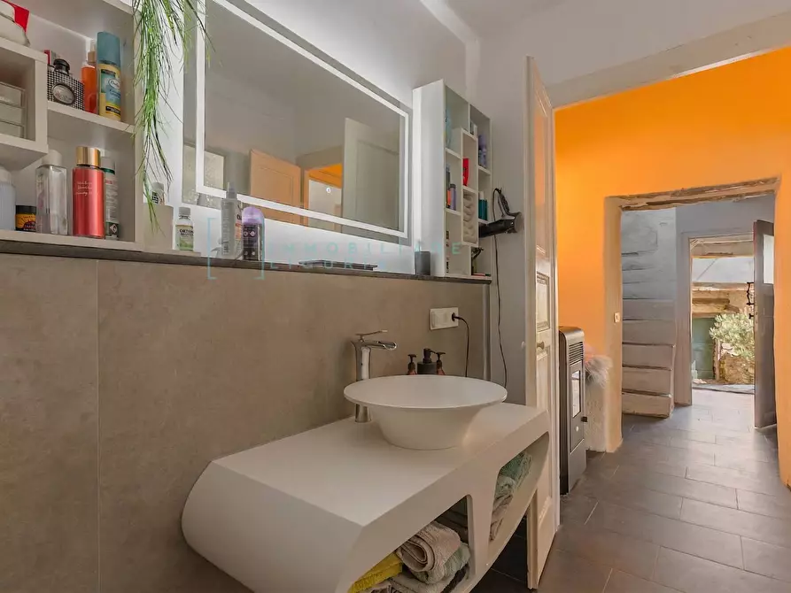 Immagine 26 di Rustico / casale in vendita  in Calderara, via ai prati a Pieve Di Teco