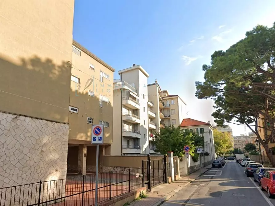Immagine 1 di Box auto in vendita  in via savona a Albenga