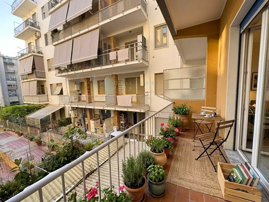 Immagine 3 di Appartamento in vendita  in Viale Pontelungo a Albenga