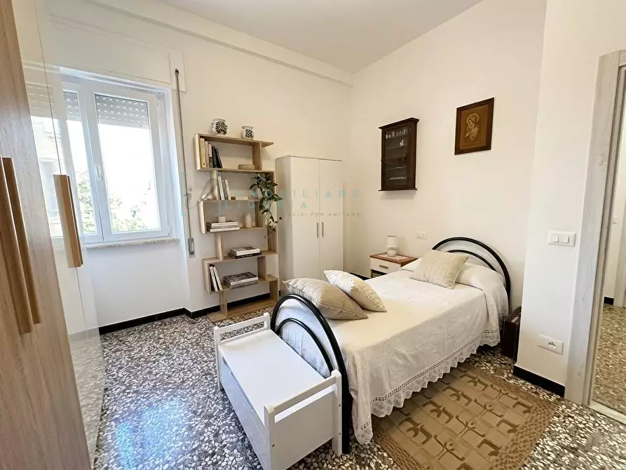 Immagine 11 di Appartamento in vendita  in Viale Pontelungo a Albenga