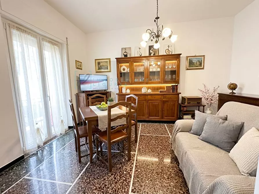 Immagine 5 di Appartamento in vendita  in Viale Pontelungo a Albenga
