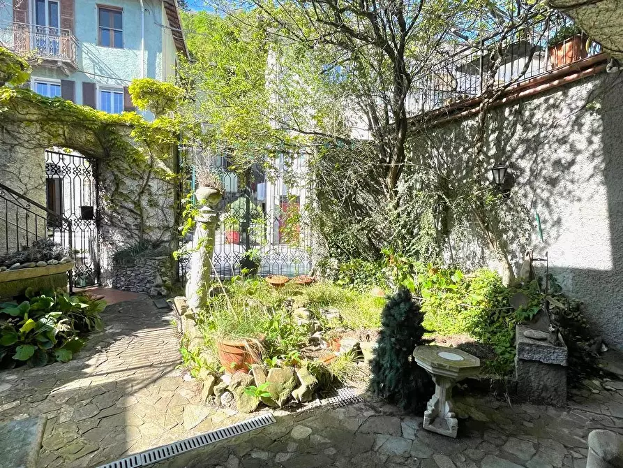 Immagine 33 di Casa indipendente in vendita  in San Luigi Via roma a Pornassio