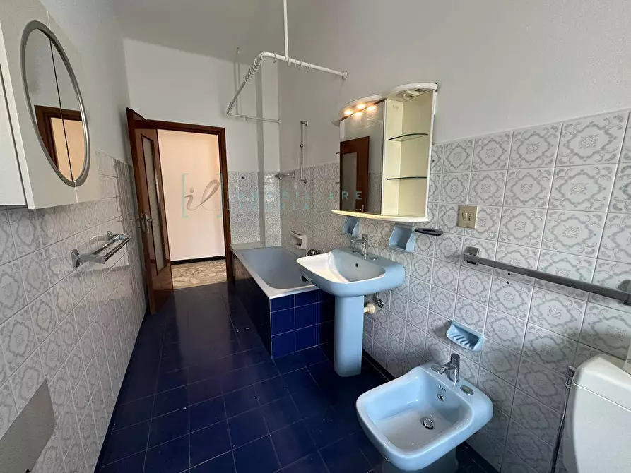 Immagine 17 di Appartamento in vendita  in Via Esperanto Albenga a Albenga