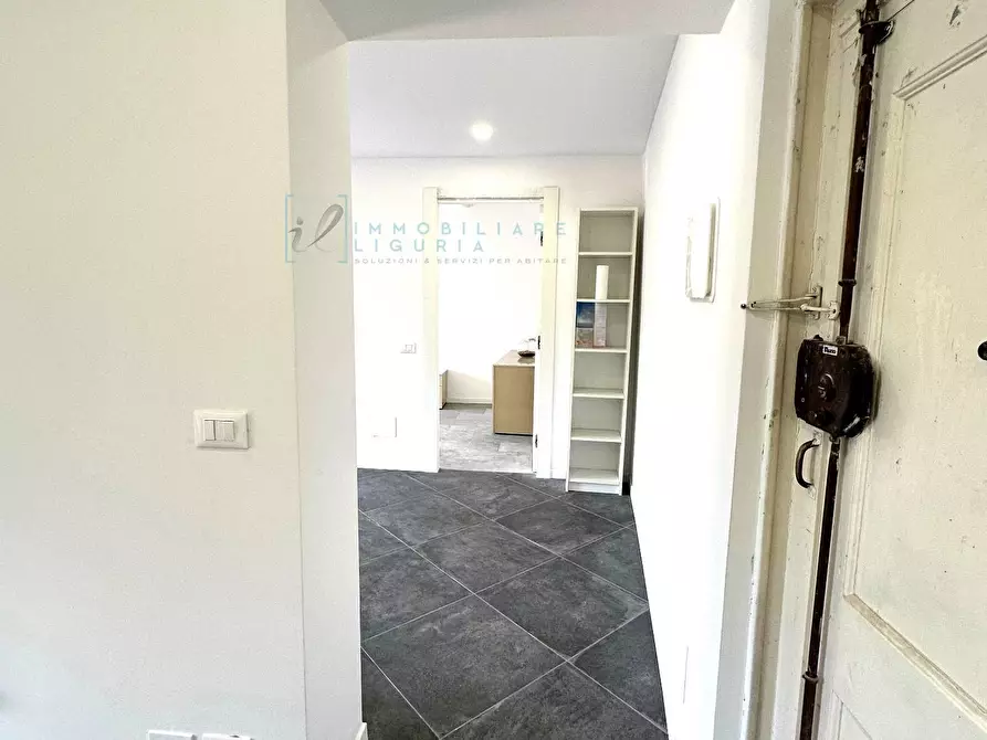 Immagine 2 di Appartamento in vendita  in Via Torlaro a Albenga