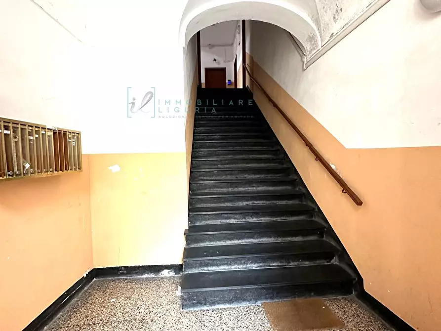 Immagine 19 di Appartamento in vendita  in Via Torlaro a Albenga