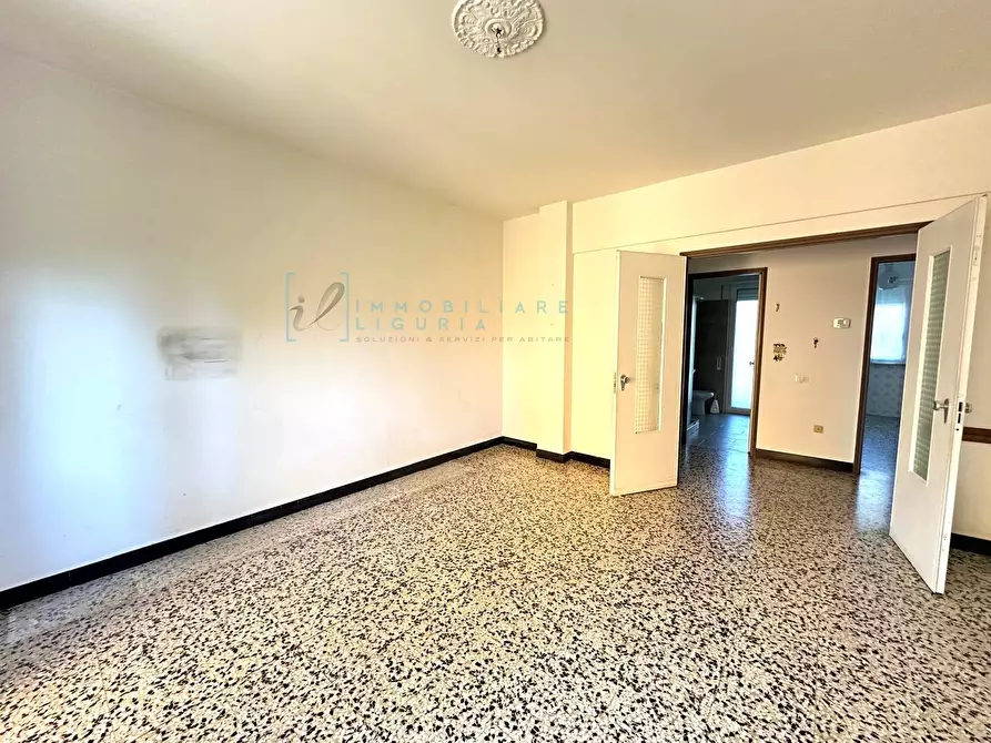 Immagine 10 di Appartamento in vendita  in Via Piave a Albenga