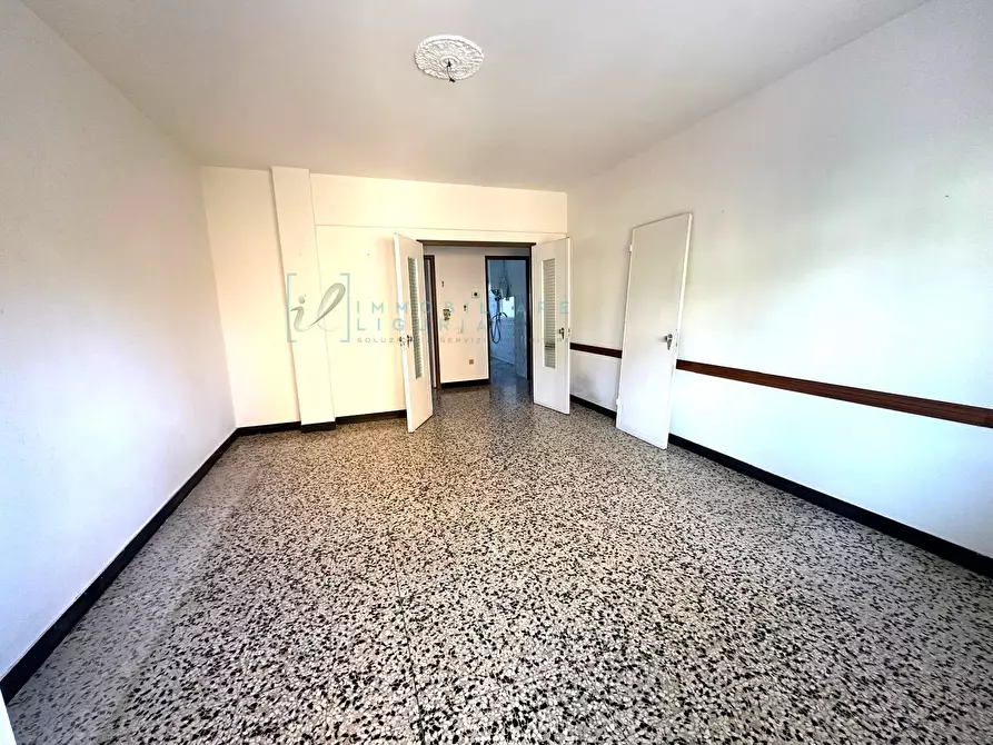 Immagine 11 di Appartamento in vendita  in Via Piave a Albenga