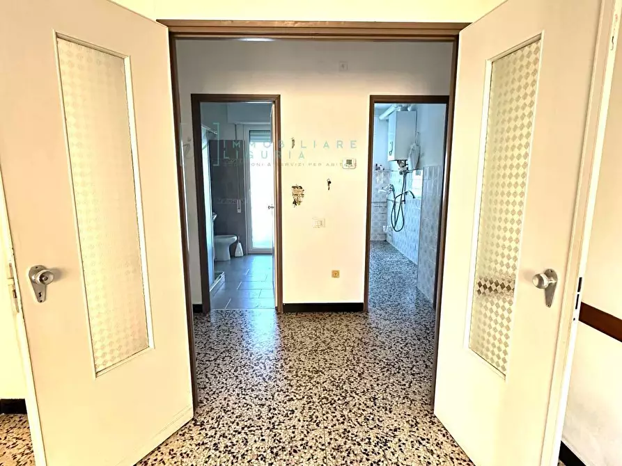 Immagine 12 di Appartamento in vendita  in Via Piave a Albenga
