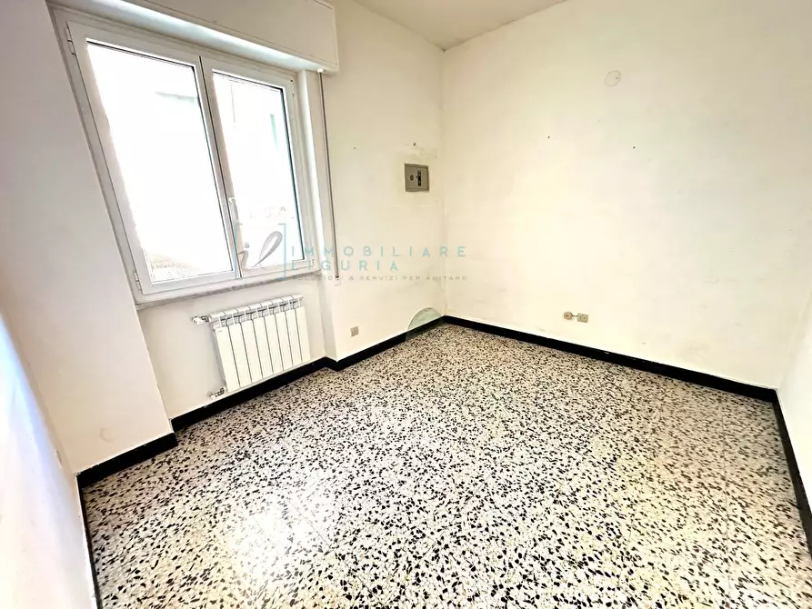 Immagine 17 di Appartamento in vendita  in Via Piave a Albenga