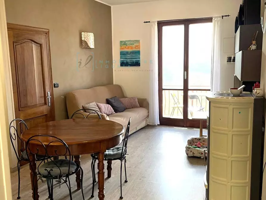 Immagine 6 di Appartamento in vendita  in Via Roma, Cesio a Cesio