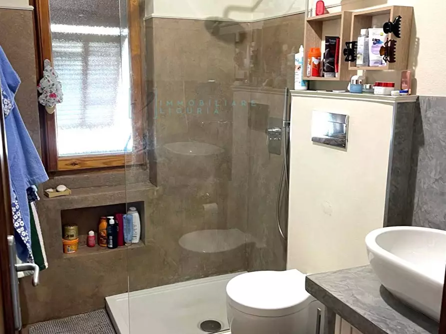Immagine 21 di Appartamento in vendita  in Via Roma, Cesio a Cesio
