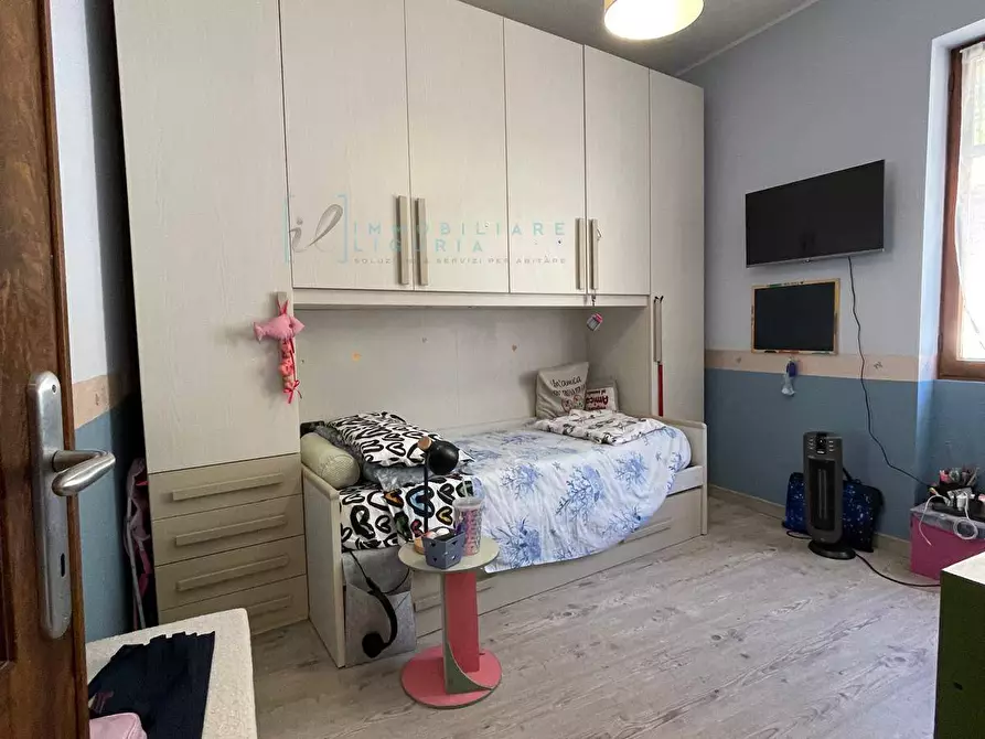 Immagine 33 di Appartamento in vendita  in Via Roma, Cesio a Cesio