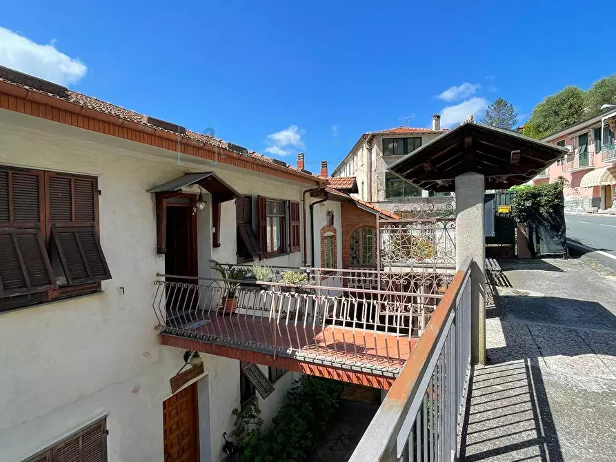 Immagine 38 di Appartamento in vendita  in Via Roma, Cesio a Cesio