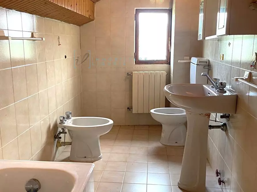 Immagine 14 di Attico in vendita  in Via comunale a Aquila D'arroscia