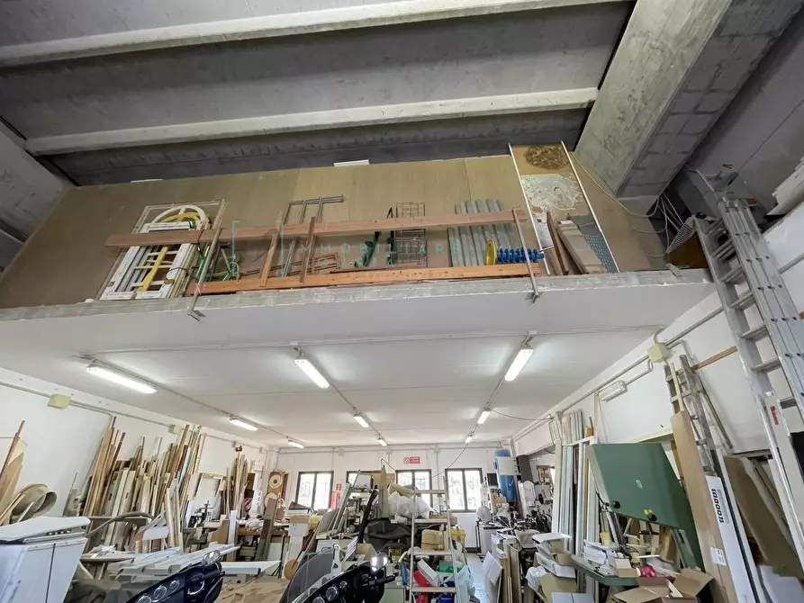 Immagine 6 di Attività commerciale in vendita  in via Pian Masino a Arenzano